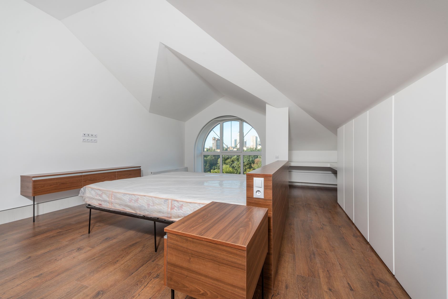 Traitement punaises de lit équipe à Nîmes